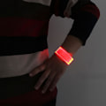 Miniatyrbilde 4 av 5: 3-pak LED-armbånd for fester, eksamengaver, lysende leker