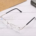Pikkukuva 3 / 8: Metalliset Multifocal-väsymystä lievittävät lukulasit Blue Rays Presbyopic -lasit 150 hopea