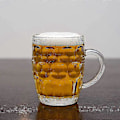 Miniatyrbilde 3 av 4: Glass Dimpled Stein Ølkrus med Stort Håndtak - 53 cl, Tåler Oppvaskmaskin, For Alle Drikker