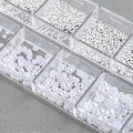 Miniatyrbild 5 av 5: Vit Box 3D Nagel Pärlor med Diamanter Blandade Storlekar Nagelkonst Dekorationer Skönhet Nagelberlocker för DIY Manikyr