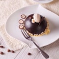 Miniatyrbilde 4 av 5: Moussekakebrett Engangs Gullpapp Runde Kakestativer Dessertbrett Kakebunn Papirtallerkener for Bryllup, Bursdag, Fester 100 Stykker