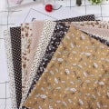 Miniatyrbillede 5 af 8: 7 stk 50*50 cm Bomuldsstof DIY Assorted Squares Pre Cut Sengesæt Quarters Bundle (Brun)