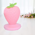Miniatyrbilde 4 av 5: 1 stk. USB Oppladbar LED Lys Rosa Jordbærformet Silikonlampe Nydelig Nattlampe Kvelds Soveromslampe, 10*14.5cm