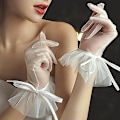 Miniatyrbilde 4 av 5: Elegante Ruffled Bryllupshansker til Bryllup og Anledninger