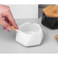 Miniatyrbillede 3 af 5: Simpel Geometrisk Keramisk Askebæger med Bambuslåg.