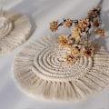 Miniatyrbillede 3 af 5: 2 STK Håndlavet Macrame Briket Sæt, Håndvævet Dækkeserviet 18cm Diameter, Boheme Ren Rutsjebane
