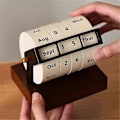Miniatyrbillede 5 af 5: Kalender Træhjul Kalender Hjemmekontor Skrivebordspynt Datovisning Dekorativ Gave