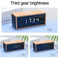Miniatyrbild 3 av 5: Kreativ Smart Multifunktionell Trådlös Laddning Väckarklocka Trä Bluetooth Högtalare LED (Vit)