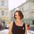 Pikkukuva 6 / 8: Ukrainalainen lippu Rauhan solmu Rintaneula Sininen Keltainen Nauha Pinssit Vaatteille Reppu Hattu Laukku