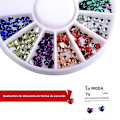 Miniatyrbild 3 av 5: Engångs 3D Akryl Hjärta Nagelkonst Dekoration Set Smycken Ornament för Nagelkonst