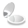 Miniatyrbillede 1 af 2: LED Belyst Lommespejl, 1x / 10x Forstørrelse - Makeup Håndspejl med Naturligt Lys, 12,7 cm Diameter, Kompakt og Bærbar til Rejser, Hvid