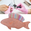 Miniatyrbillede 6 af 8: Multifunktionel, fiskeformet børste til fjernelse af neglestøv Neglerensningsbørste Manicureværktøj (farve)
