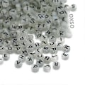 Miniatyrbilde 3 av 5: Svarte Akryl Lysende Perler 4x7mm Runde for Smykkelaging Armbånd Halskjeder DIY Tilbehør R 50 stk