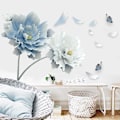 Miniatyrbild 1 av 5: Blå och vit blommig fjärilsmönstrad väggdekal