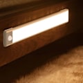 Miniatyrbillede 5 af 5: Trådløs LED-lys under skabet, skabslus med bevægelsessensor, magnetisk lysbjælke skabslus med USB-opladningsfunktion, 20cm (varm hvid)