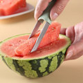 Miniatyrbillede 5 af 5: 3-i-1 Vandmelon Gaffelskærer, Rustfrit Stål Skæremaskine, Melon Skærer, Bærbarhed, Frugtgaffel til Camping, Køkkenhjælper, Grøn