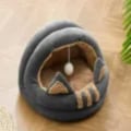 Miniatyrbilde 3 av 3: Passer for kattunger og valper En myk og behagelig seng i kattehuset, egnet for alle årstider