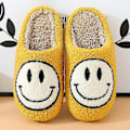 Miniatyrbilde 3 av 5: Retro smilende ansikt Myk plysj Komfortable varme Slip-on tøfler for par Vintervarme innendørs tilbehør - Perfet Yellow-FS1- Yellow 39 40