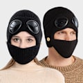 Pikkukuva 2 / 7: Neulottu pipo laseilla ja maskilla Svart Sort