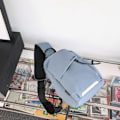 Pikkukuva 1 / 5: Uusi rintalaukku olkalaukku opiskelijamuoti urheilu pieni reppu naisten crossbody-laukku Blu-FS1- Blue NO pendant