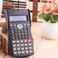 Miniatyrbilde 1 av 5: Studentvitenskapelig kalkulator med 2-rads display