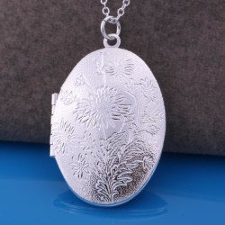 Silver Halsband - Öppningsbar Oval Medaljong & Blommigt Mönster Silver
