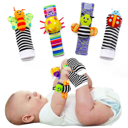 Baby skallror leksak handled och strumpor Tecknad djur plysch leksak