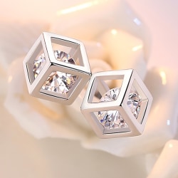 Silverörhänge: kub med diamant (stor) silver Stor