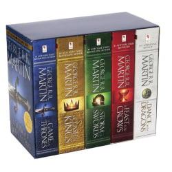 A Game of Thrones 5 Books Box Set 9780345540560