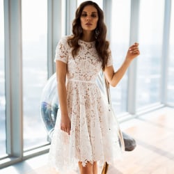 Elegant dam sommar rund hals kortärmad slimmad klänning vit White L