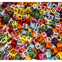 fyrkanter alfabet pärlor 150 färgglada