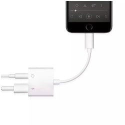 Adapter Aux & lightning iPhone lader og lytter samtidig White one size