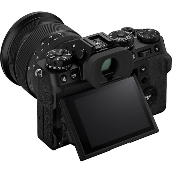 Fujifilm X-T5 + 16-80mm, black