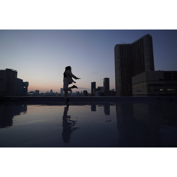 Sony E 11mm f/1.8 lens