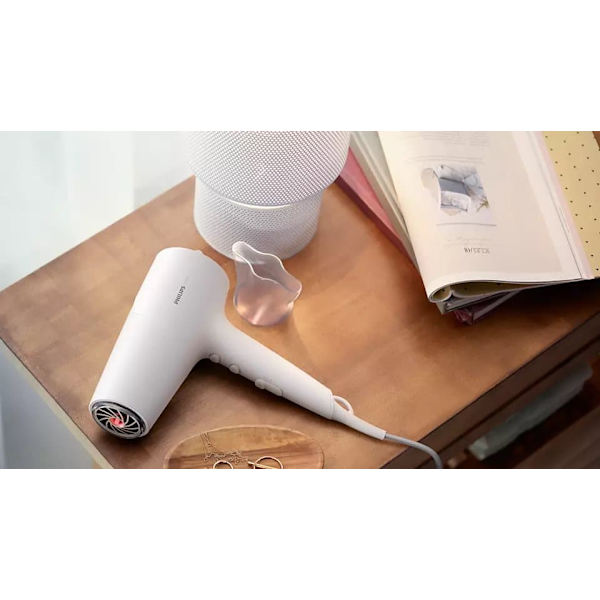 Philips | Hair Dryer | BHD500/00 | 2100 W | Number of temperature settings 3 | Ionic function | White