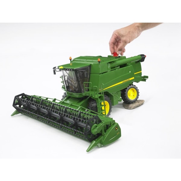 Pojazd Kombajn zbożowy John Deere T670i