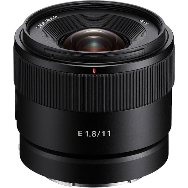 Sony E 11mm f/1.8 lens Sort