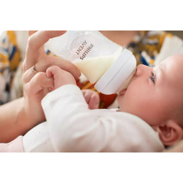 Philips Avent Natural Response pudeļu silikona knupīši, vidēja plūsma, 3m+ (2 gab.)
