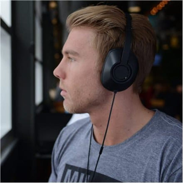 Koss | Headphones | UR23iK | Wired | On-Ear | Microphone | Black