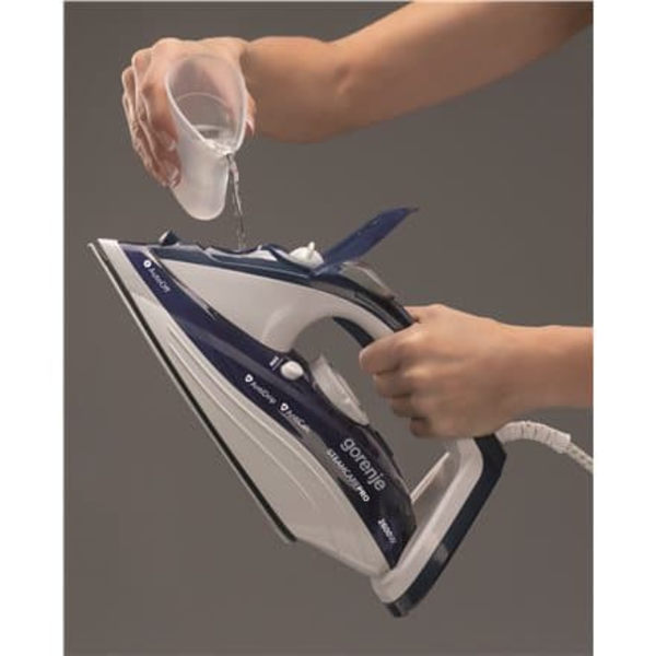 Gorenje | Steam Iron | SIH2600BLC | Steam Iron | 2600 W | Water tank capacity 350 ml | Continuous steam 30 g/min | Steam boost performance 95 g/min |