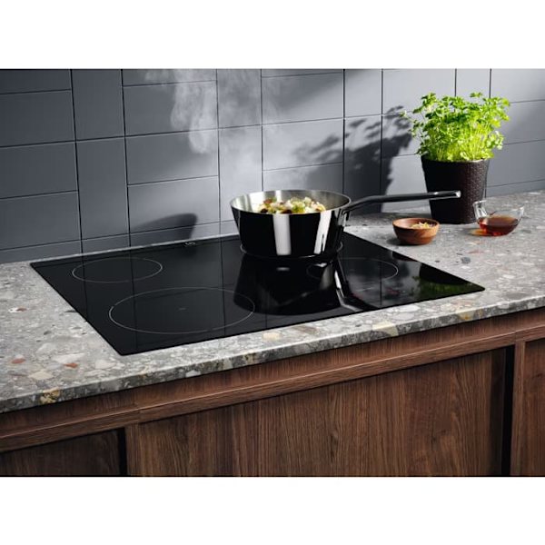 Electrolux Serie 300 949492519 LIB60420CK Black Built-in 59 cm Zone induction hob 4 zone(s) Sort