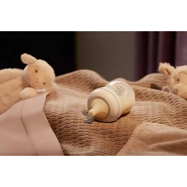 Philips Avent Natural Response pretkoliku pudelīte ar AirFree vārstu 125 ml, jaundzimušā knupītis, 0m+