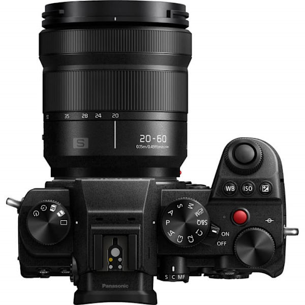 Panasonic Lumix DC-S5 + 20-60mm f/3.5-5.6