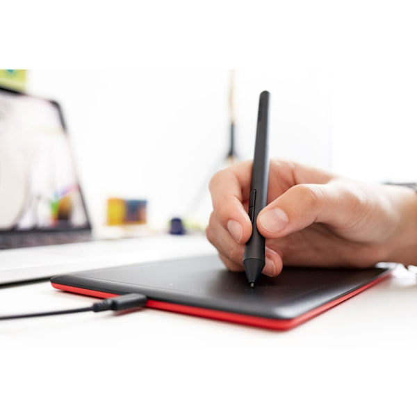 Graphic Tablet One by Wacom Small, Black