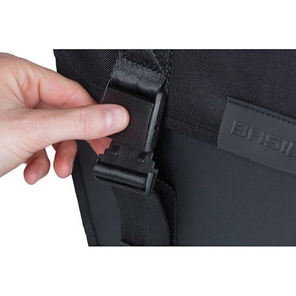 Basil Tour Waterproof Mik Satulalaukut 28l Musta