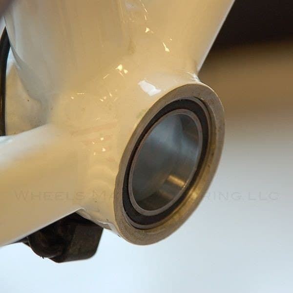 Wheels Manufacturing Bottenfästeslock Bb30 Shimano 24 Mm Svart
