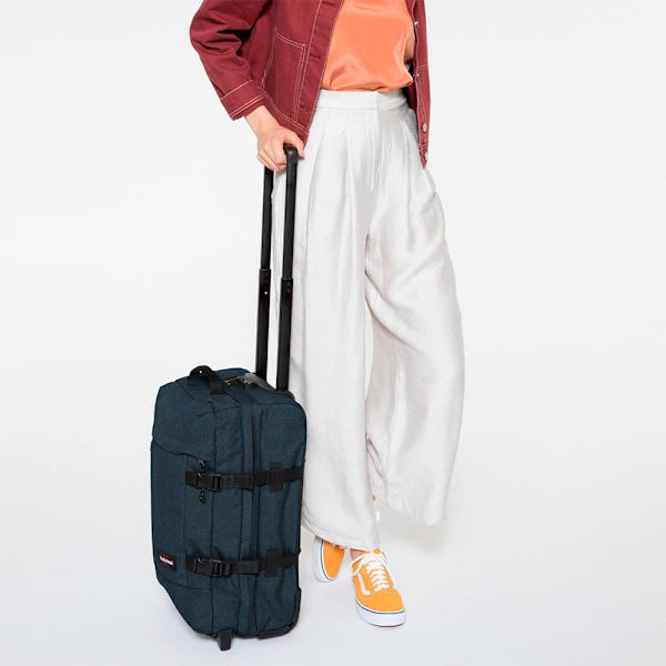 Eastpak Tranverz 42l Kuffert Med Hjul Blå