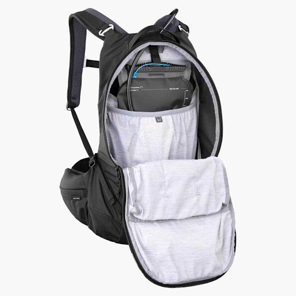 Evoc Trail Pro Blackline Reppu 16l Musta S-M