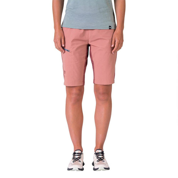 Hannah Shorts Torres  38 Kvinde