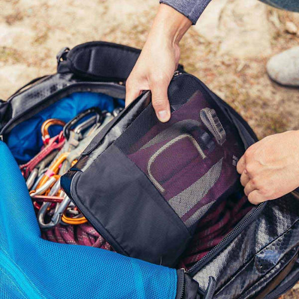 Gregory Alpaca 60l Reppu Musta